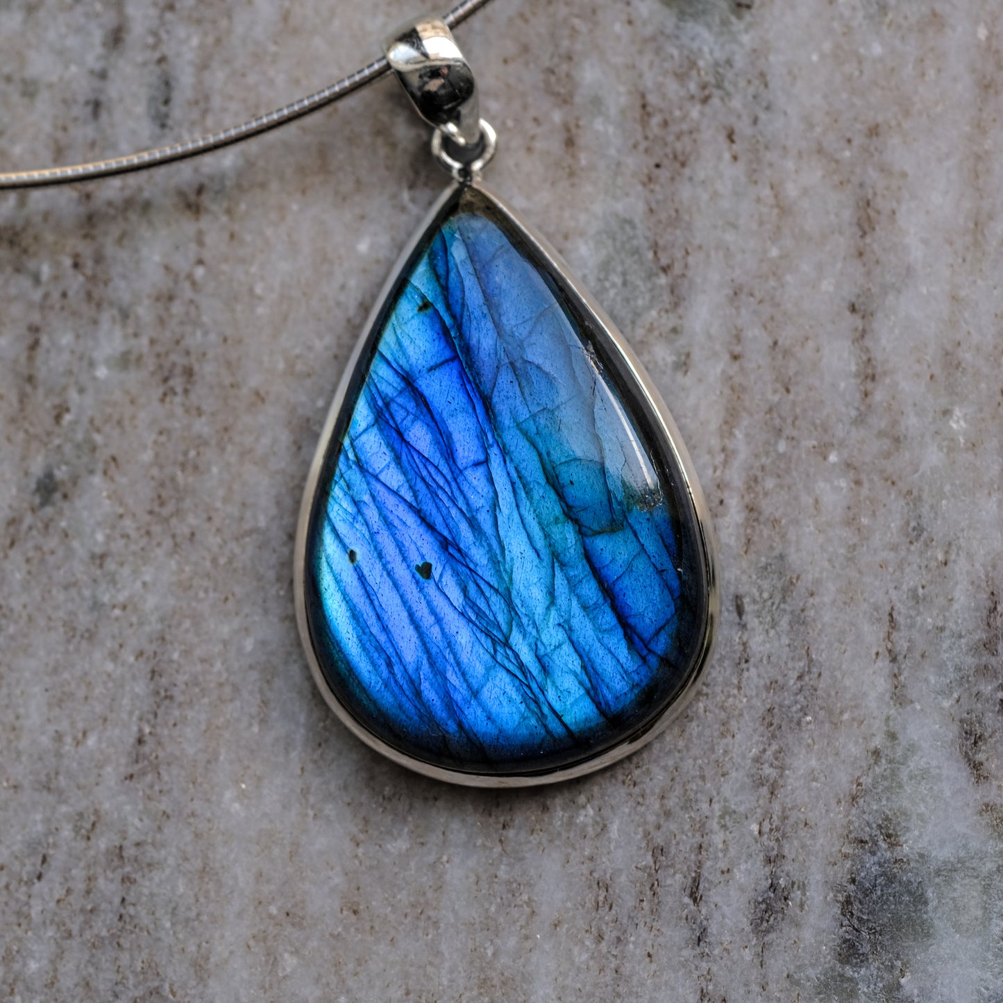 Labradorite Gota Grande