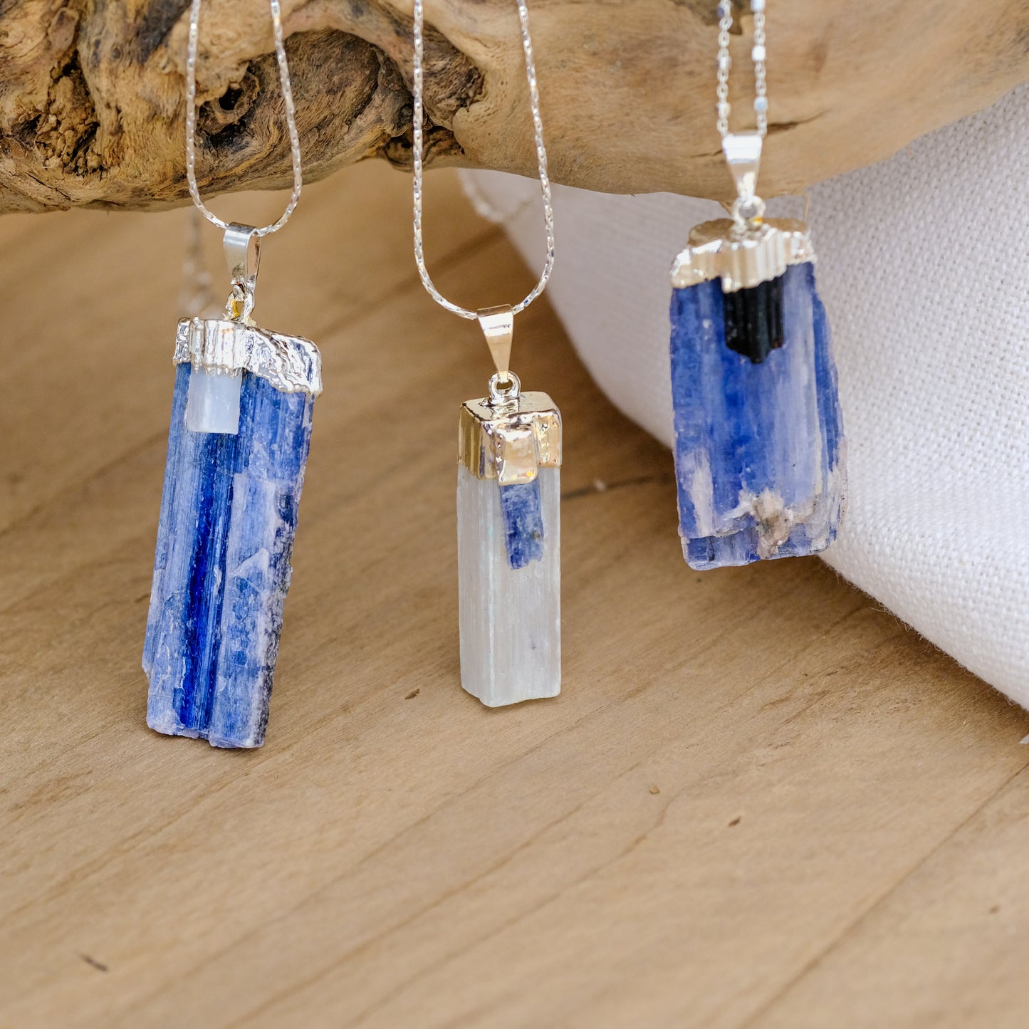 Cianite Azul & Turmalina