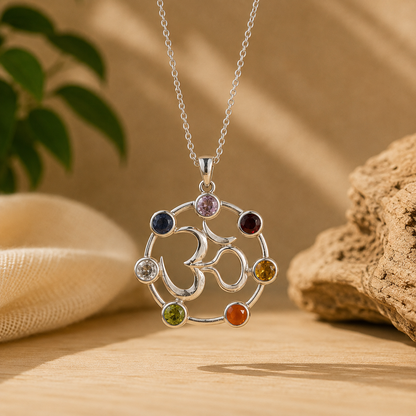 Om com 7 Chakras