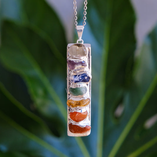 Colar Selenite & 7 chakra banhado prata