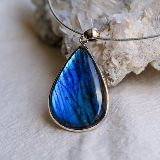 Labradorite Gota Grande